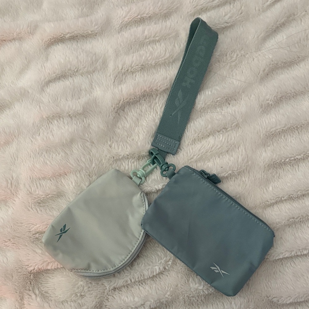 Reebok Two-Tone Green Wristlet Pouch Set